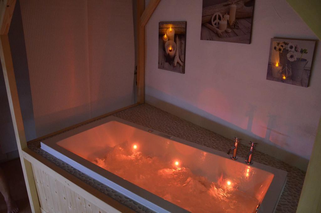 Relais Mont Jura Adults Only Bed & Breakfast Lelex Luaran gambar