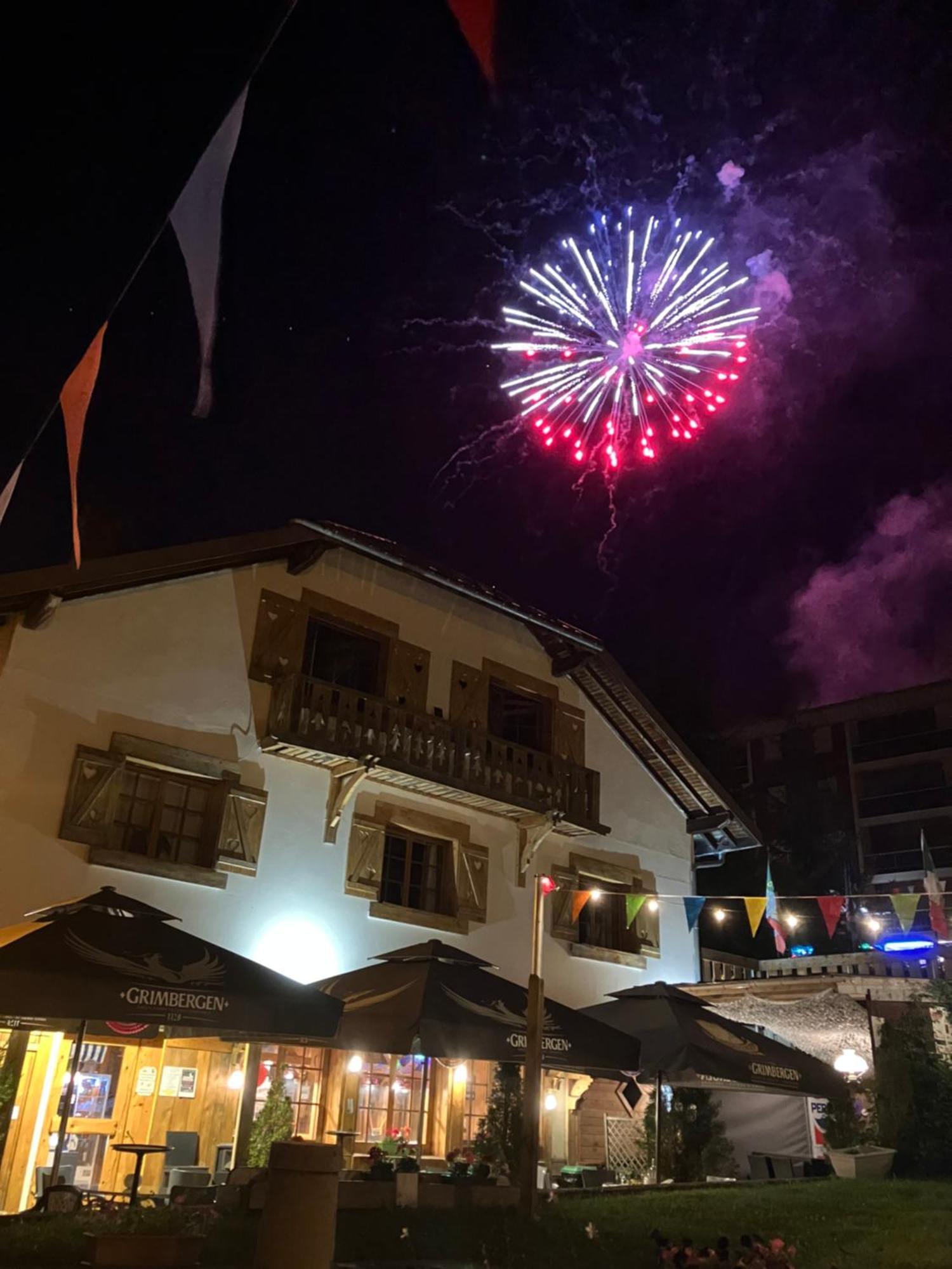 Relais Mont Jura Adults Only Bed & Breakfast Lelex Luaran gambar