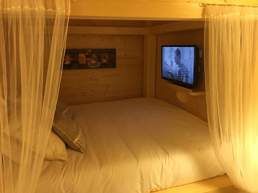 Relais Mont Jura Adults Only Bed & Breakfast Lelex Luaran gambar