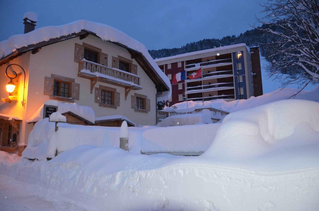 Relais Mont Jura Adults Only Bed & Breakfast Lelex Luaran gambar