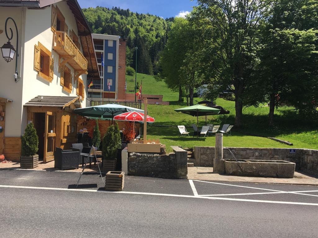 Relais Mont Jura Adults Only Bed & Breakfast Lelex Luaran gambar